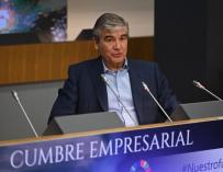 Francisco Reynés, presidente de Naturgy, durante una cumbre de la CEOE