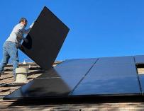 Instalación de placas solares en una vivienda unifamiliar