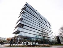 L'Oréal edificio logotipo