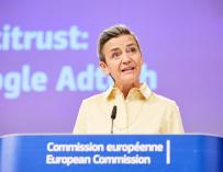 Vestager se aparta temporalmente de la CE para alzarse con la presidencia del BEI