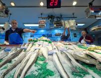 El 'precio', hogares con menos tiempo y los mitos detrás de la caída del pescado fresco