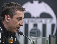 Valencia's British coach Gary Neville speaks durin
