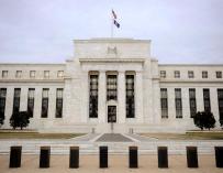 La Fed da seis meses a cuatro bancos para enviar un nuevo plan de dividendos