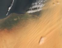 La arena y polvo del norte de África tiñen de naranja la nieve en el este de Europa