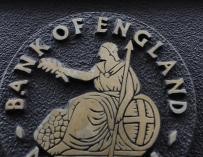 El Banco de Inglaterra mantiene intactos los tipos y su programa de estímulo