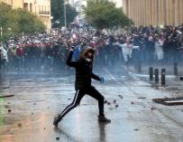 Centenares de heridos en las protestas del 'sábado de la rabia' en Beirut