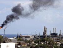 La inseguridad en Libia amenaza su principal fuente de ingresos, el petróleo