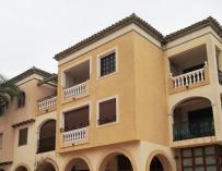Inmueble puesto a la venta por Grupo Cooperativo Cajamar y Haya Real Estate en los Alcázares (Murcia)