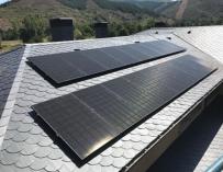 La empresa SotySolar ofrece la instalación de paneles solares con una suscripción mensual, sin costes de instalación.