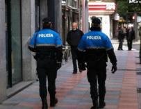 Dos agentes de Policia de Castilla y León