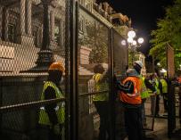 Constructores aseguran el perímetro alrededor de la Casa Blanca antes de las elecciones.Chris Tuite/ImageSPACE via ZUMA / DPA 2/11/2020 ONLY FOR USE IN SPAIN