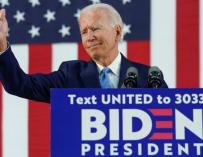 La campaña de Biden acusa a Trump de intentar "invalidar" votos en EEUU