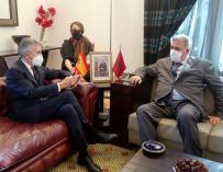 El ministro de Interior marroquí, Abdelouafi Laftit, conversa con Fernando Grande-Marlaska durante su reunión en Rabat, Marruecos.