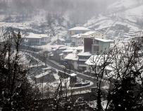 Vista de la nevada caída en Campo de Caso, Asturias, el domingo 6 de diciembre.