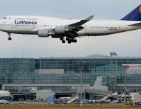 Lufthansa busca luchar contra la crisis e hipoteca los aviones para conseguir 500 millones
