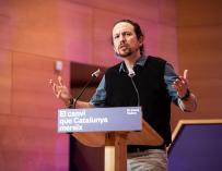 El secretario general de Podemos y vicepresidente segundo del Gobierno, Pablo Iglesias, interviene durante el acto central de campaña de En Comú Podem para las elecciones catalanas