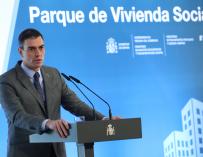 El presidente del Gobierno, Pedro Sánchez, durante una intervención en Moncloa presentando el Plan Social de Vivienda