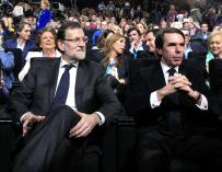 De izquierda a derecha, Cospedal, Rajoy, Aznar y Arenas.