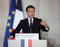 El Presidente francés, Emmanuel Macron, habla durante una conferencia de prensa tras una cumbre del Consejo Europeo