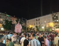 Botelllón en la plaza Pedro Zerolo de Madrid durante las fiestas del Orgullo 2021.