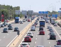 Bruselas quiere prohibir los coches de combustión fósil e híbridos en 2035