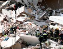 El derrumbe de un edificio de tres plantas en una urbanización de Peñíscola (Castellón).