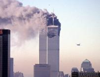 A las 08:46 de la mañana del 11 de septiembre un Boeing 767 de American Airlines impacta contra una de las torres del centro financiero World Trade Center en Nueva York