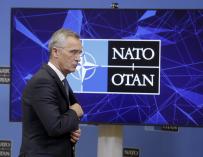 24/02/2022.- El secretario general de la OTAN, Jens Stoltenberg, sale al final de una rueda de prensa tras una reunión extraordinaria del Consejo del Atlántico Norte (NAC) tras la agresión de Rusia contra Ucrania.