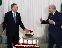 HANDOUT - 12 April 2022, Algeria, Algiers: Algerian President Abdelmadjid Tebboune (R) meets with Italian Prime Minister Mario Draghi.