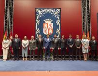 Foto de familia del nuevo Gobierno de la Junta de Castilla y León. CLAUDIA ALBA/EUROPA PRESS 20/4/2022