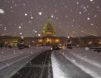 Tormenta de nieve sobre el Capitolio de Washington.
