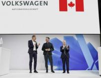 Volkswagen invertirá 5.170 millones para levantar una planta de baterías en Canadá.