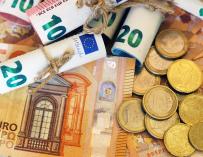 Los bancos regalan hasta 350 euros por domiciliar la nómina en sus cuentas