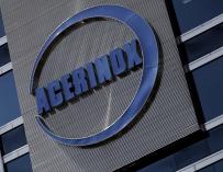 Detalle del logo de Acerinox en el edificio de su sede en Madrid (España), a 19 de julio de 2020.