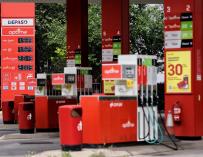 El precio de los carburantes acumula una subida del 8,57% tras diez semanas al alza