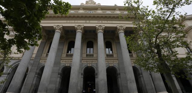 Fachada del edificio de la Bolsa de Madrid