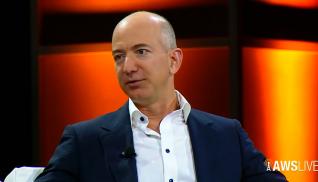 Jeff Bezos dejará su puesto al frente de Amazon