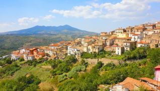 Este pueblo italiano quiere vender sus casas por un euro