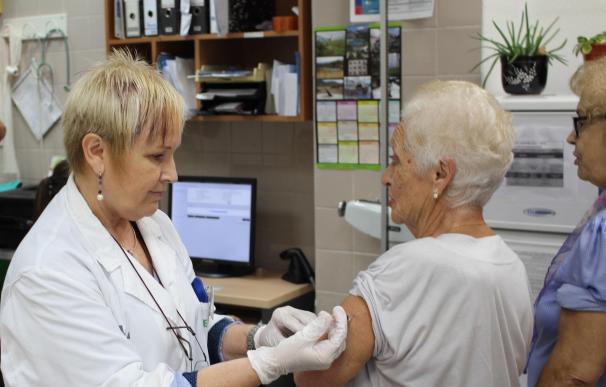 Los mayores de 65 años recibirán la vacuna antineumocócica y del herpes zóster, para los que tengan diabetes