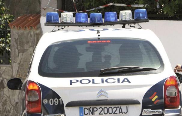 Un joven herido al caer de un cuarto piso cuando huía de la policía en Girona