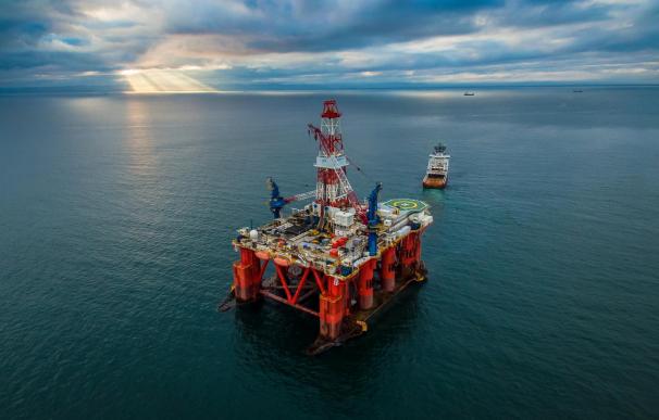 La petrolera Gazprom adquiere el 25 por ciento de la filial de Repsol en Rusia