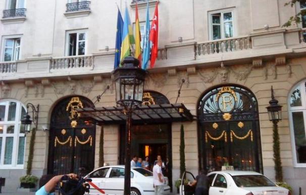 Entrada del Hotel Ritz de Madrid