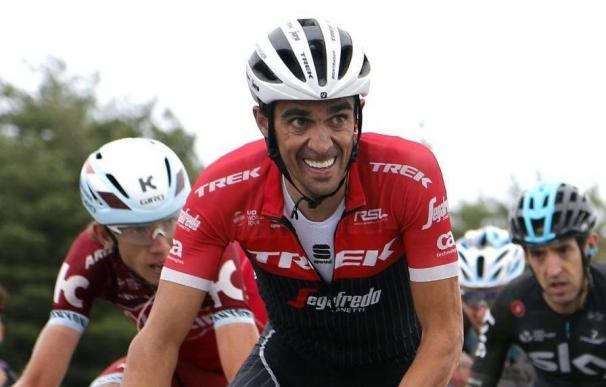 Un heroico Contador conquista el Angliru y acaricia el podio de la general