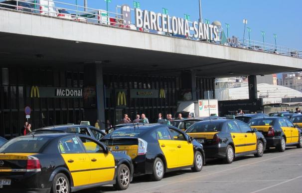 El taxi de Barcelona subirá un 3,3% de media en el 2013