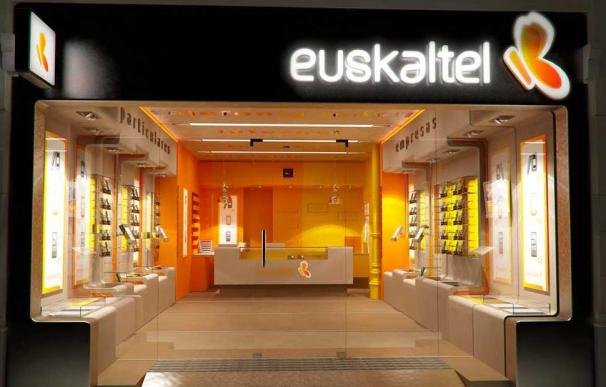 Kutxabank se enfrenta el momento más crítico en Euskaltel