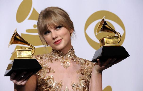 Taylor Swift destrona a Lady Gaga como la cantante que más ganó el año pasado
