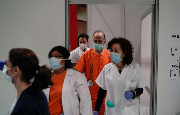 Fotografía de médicos luchando contra el coronavirus en Madrid.