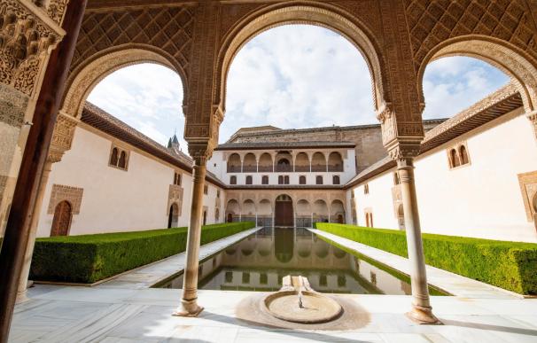 La Alhambra celebra su 'día': de millones de visitantes al silencio de las fuentes
