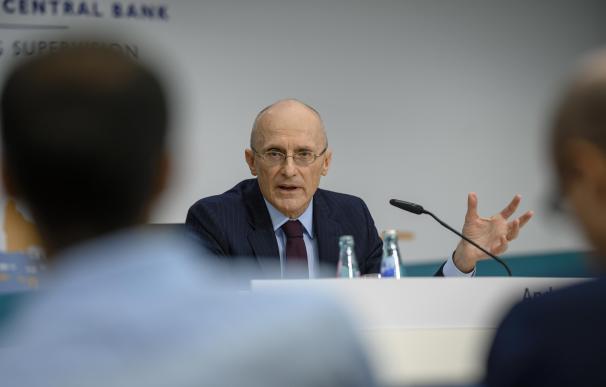 Andrea Enria preside el consejo de supervisión bancaria del BCE.