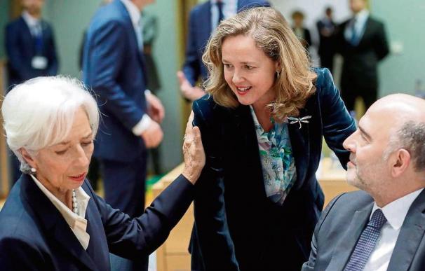 Foto Calviño, Moscovici y Lagarde / EFE-Olivier Hoslet
